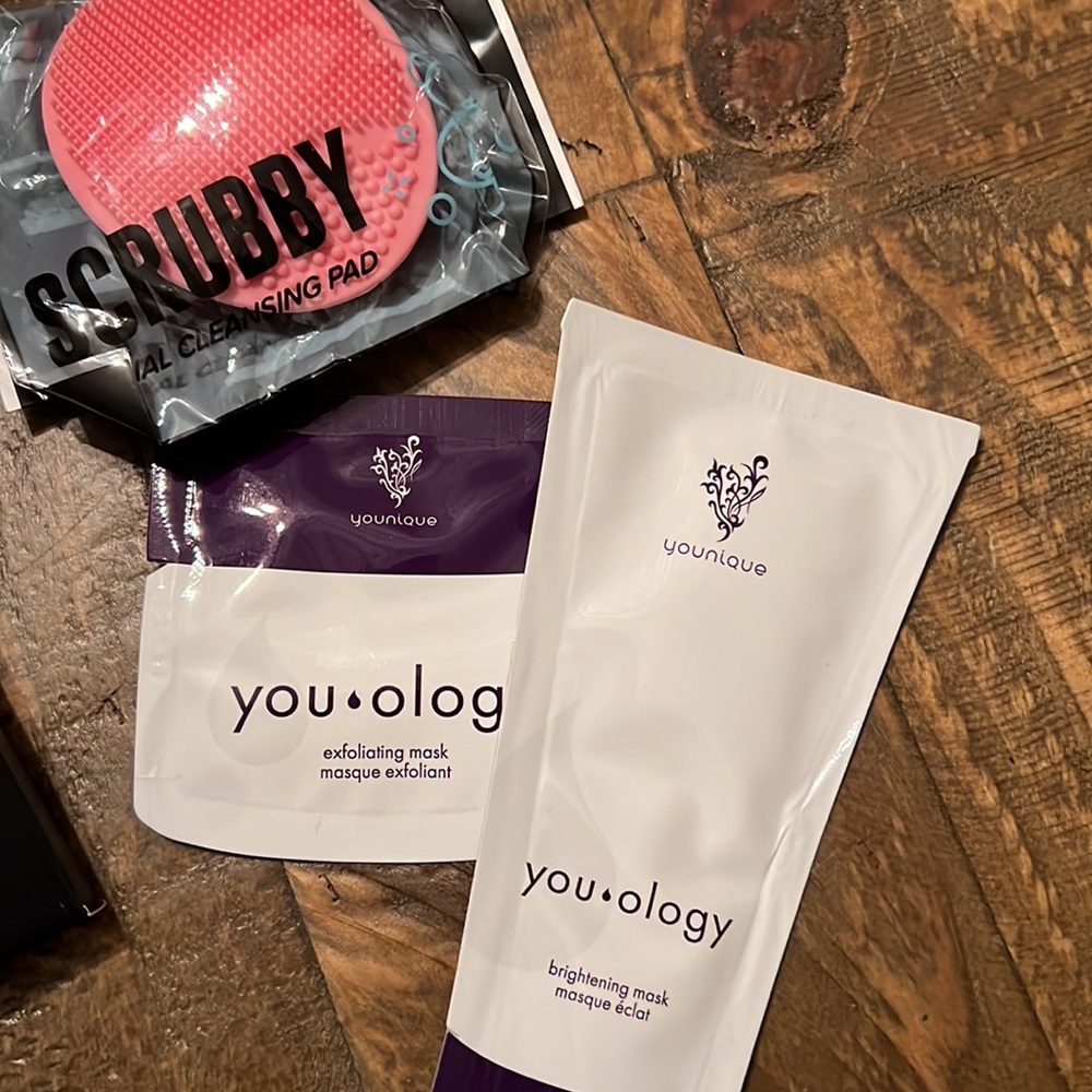 Eye makeup bundle - Picture 4 of 7